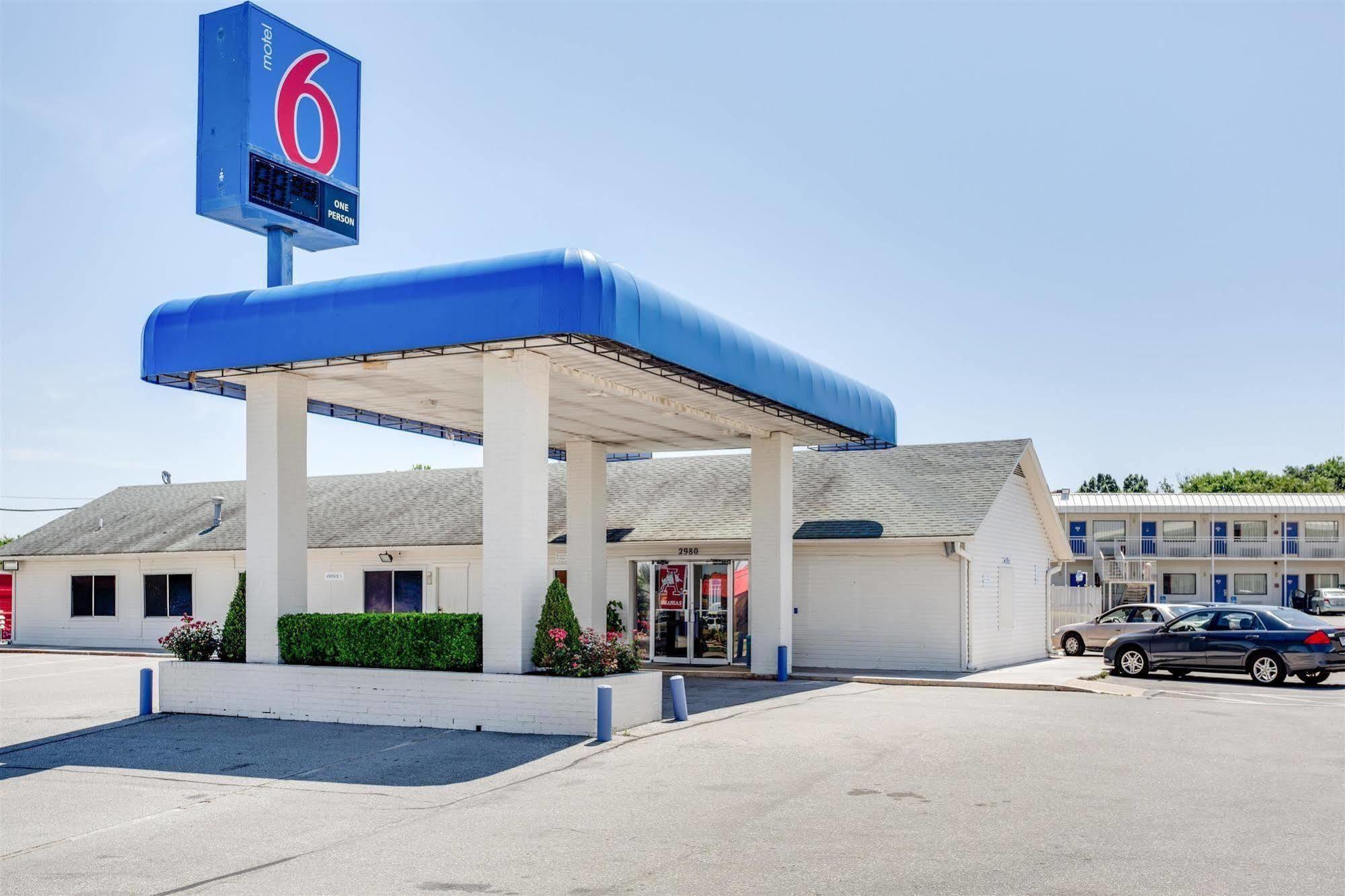 Motel 6-Fayetteville, Ar Ngoại thất bức ảnh